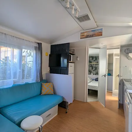 Campsite Mobilhome Avec Piscine- A 10 Minutes Saint Aygulf